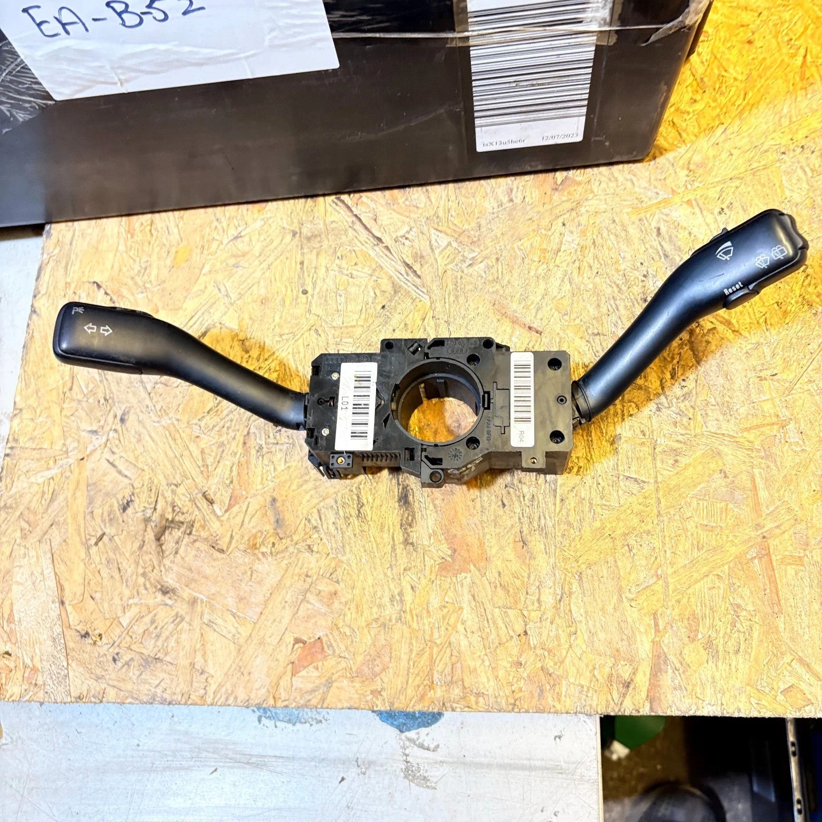 VW Golf Gti Steering Column Switch Indicator Wiper Stalk 8L0953513HG