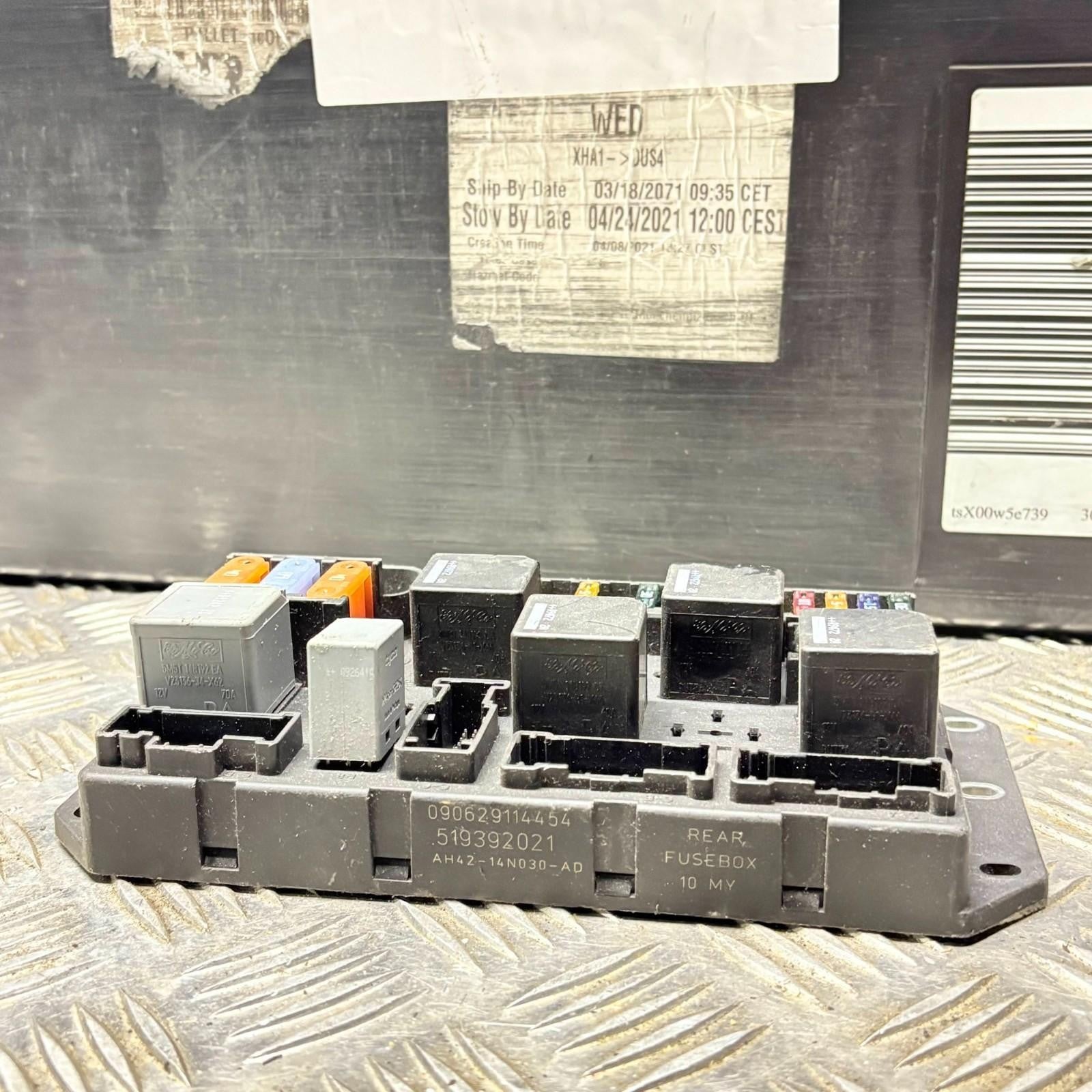 Land Rover Range Rover Fuse Box 519392021 2010
