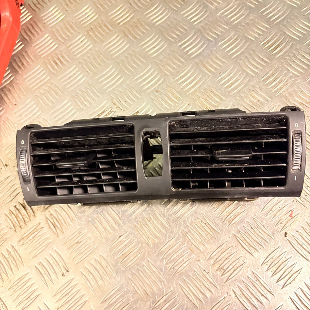 BMW X5 2006-2013 Dash Vent (Air Vent Grille) 921070503, 9210705-03