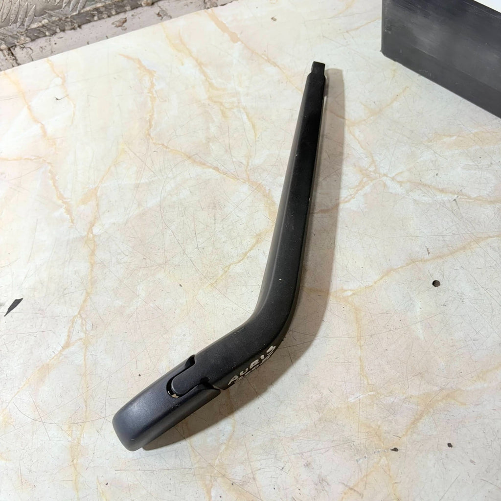 Toyota Auris Rear Wiper Arm Auris Hatchback Rear Tail Gate Wiper Arm 2008