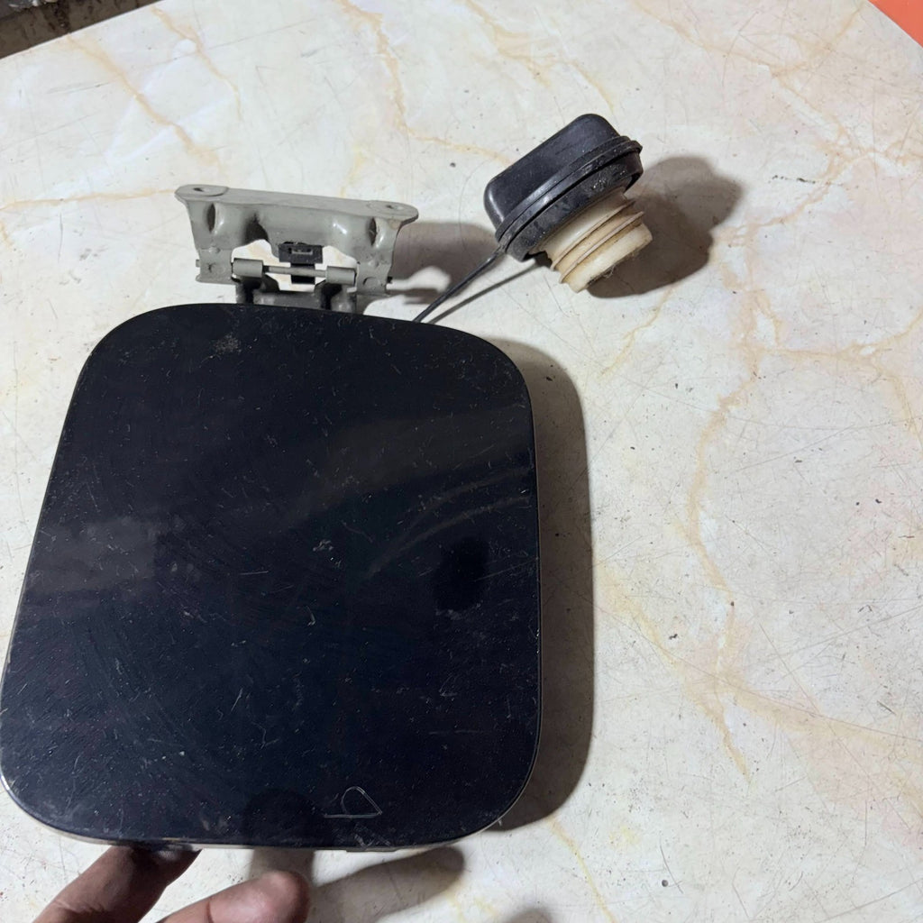 Nissan Qashqai Mk1 2007-2013 Fuel Flap Cover