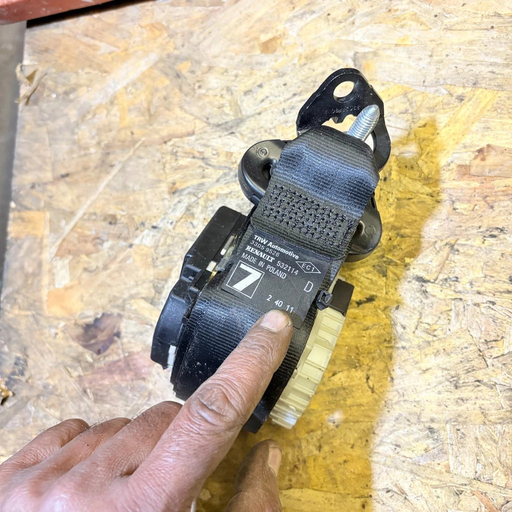 RENAULT TWINGO PZAZ 2007-2014 SEAT BELT REAR RIGHT DRIVERS SIDE 43594
