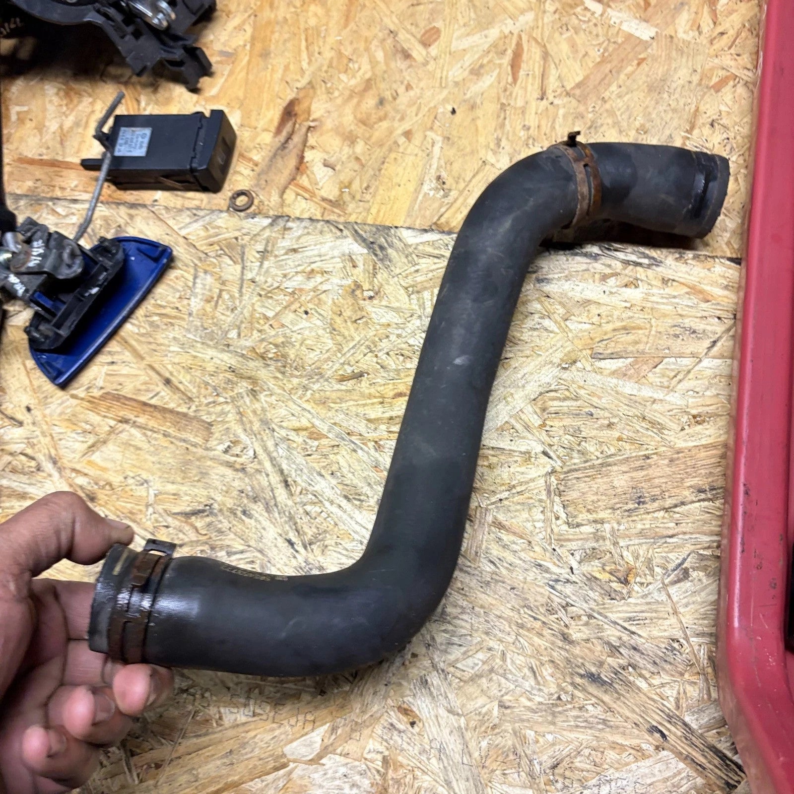 Vauxhall Corsa E 2014-2019 Front Left Radiator Coolant Hose Pipe 1.2 1.4 1337464