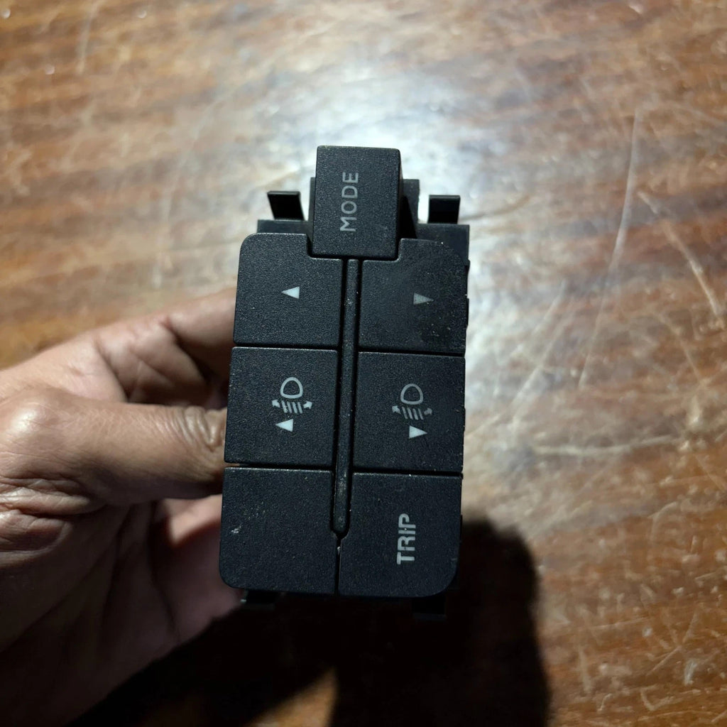 Iveco Daily MK4 2006-2011 Headlight Level Adjustment Trip Mode Switch 69500781