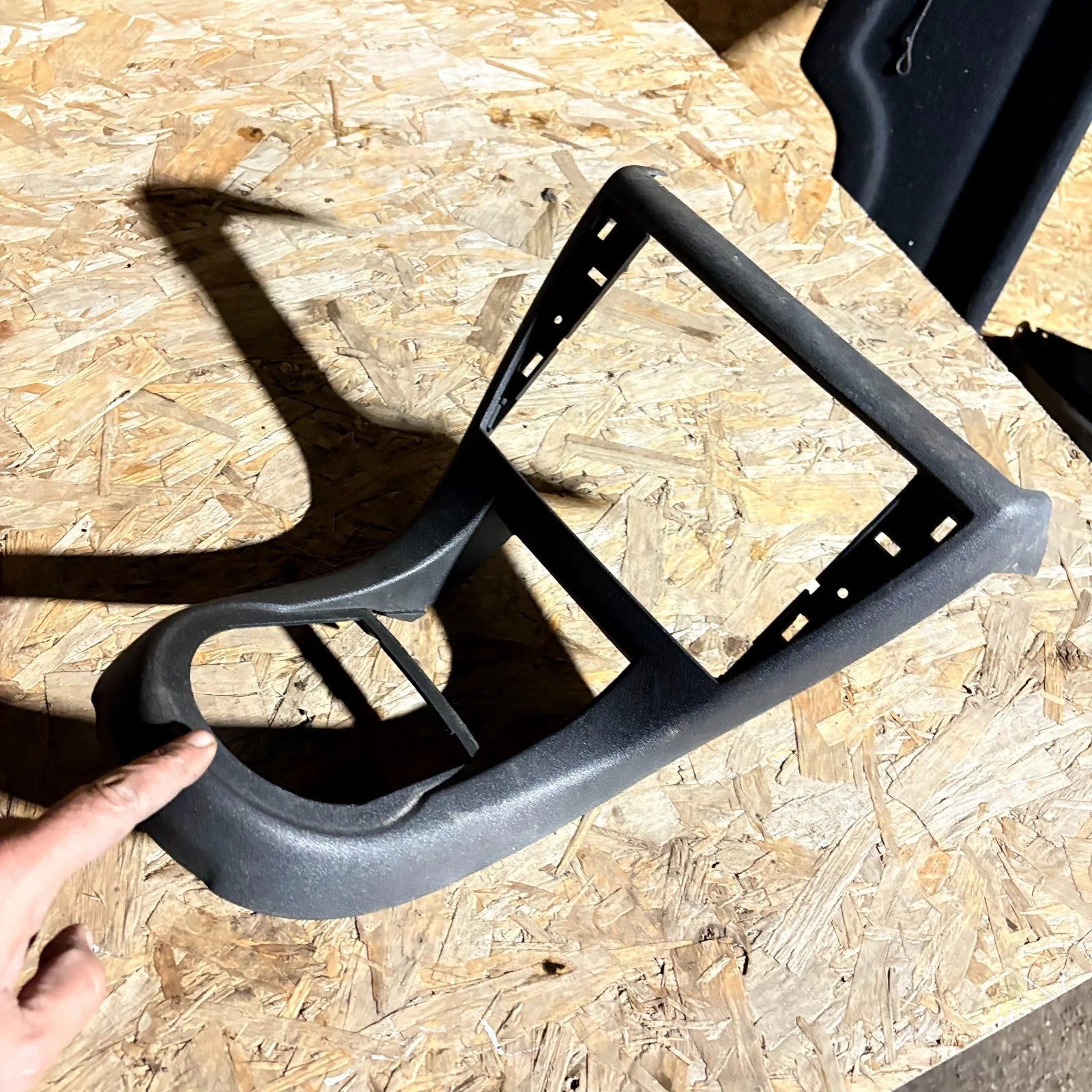 Citro?n C4 Mk1 2004?2010 Centre Console Gear Surround Trim Panel