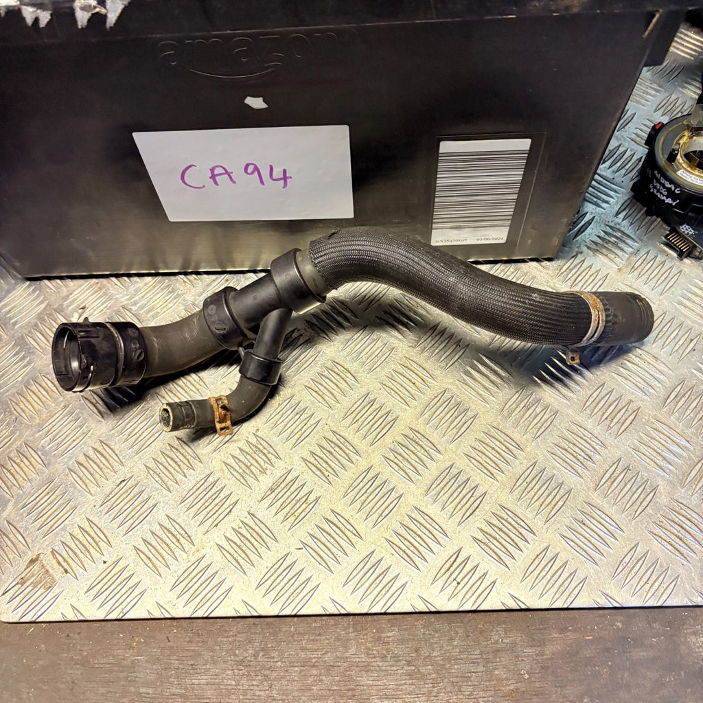 Range Rover 2011 Engine Coolant Pipe Hose S8000163