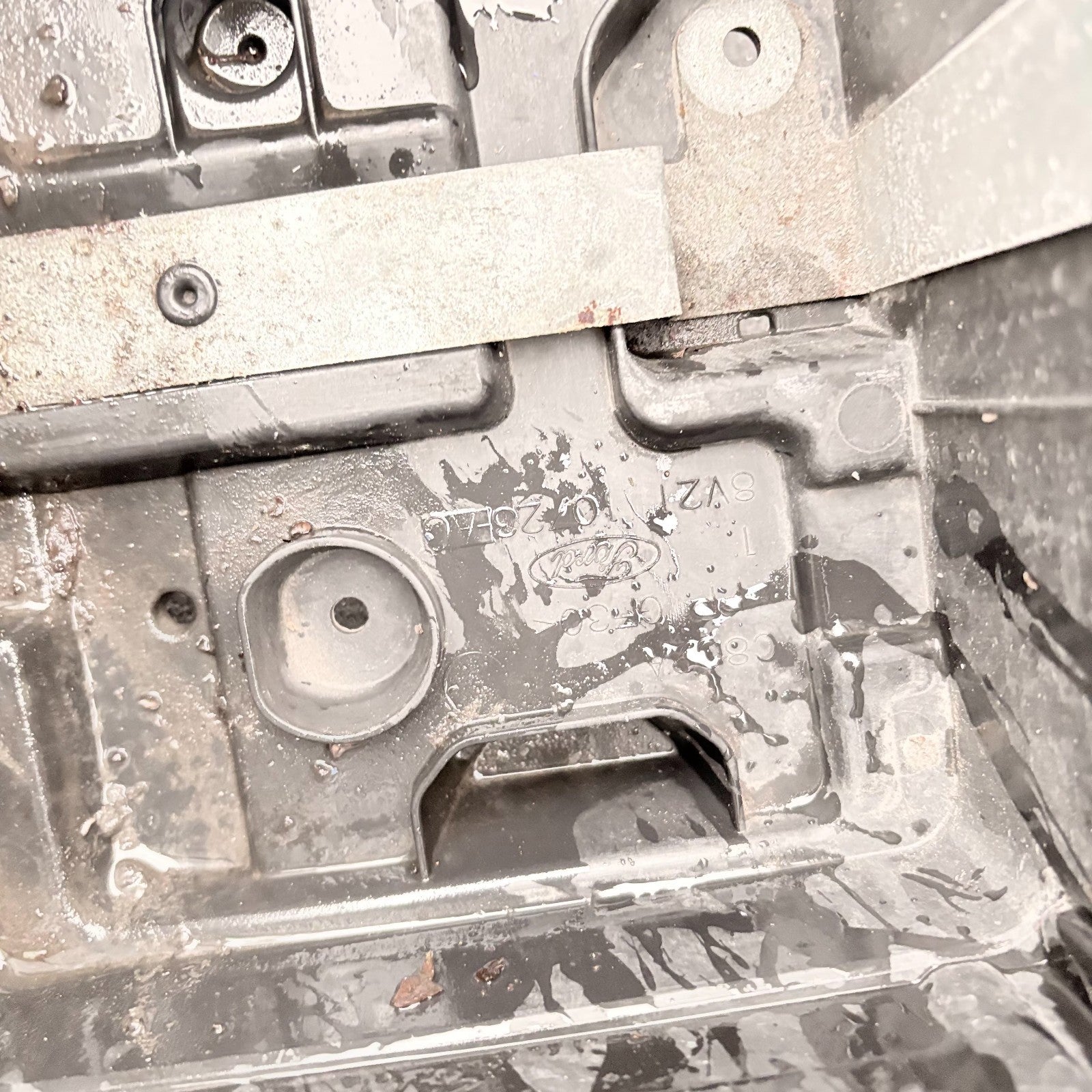 FORD FIESTA MK7 2008-2017 ENGINE BAY BRACKET 8V2112A692