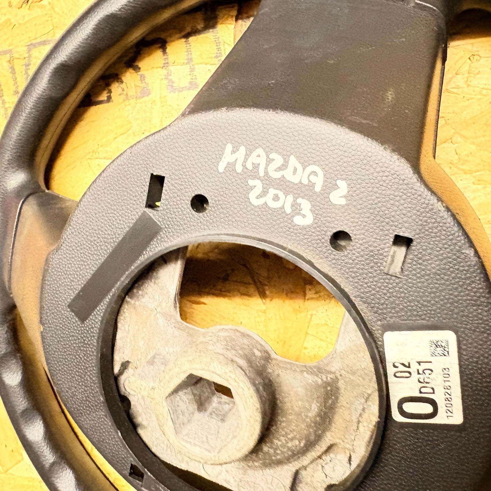 Mazda 2 DE 2007-2014 Steering Wheel 120828103