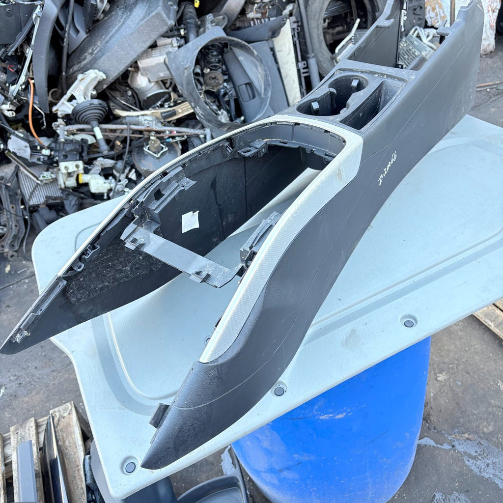 AUDI A5 8T3 2010 Center Console 8K0863244A