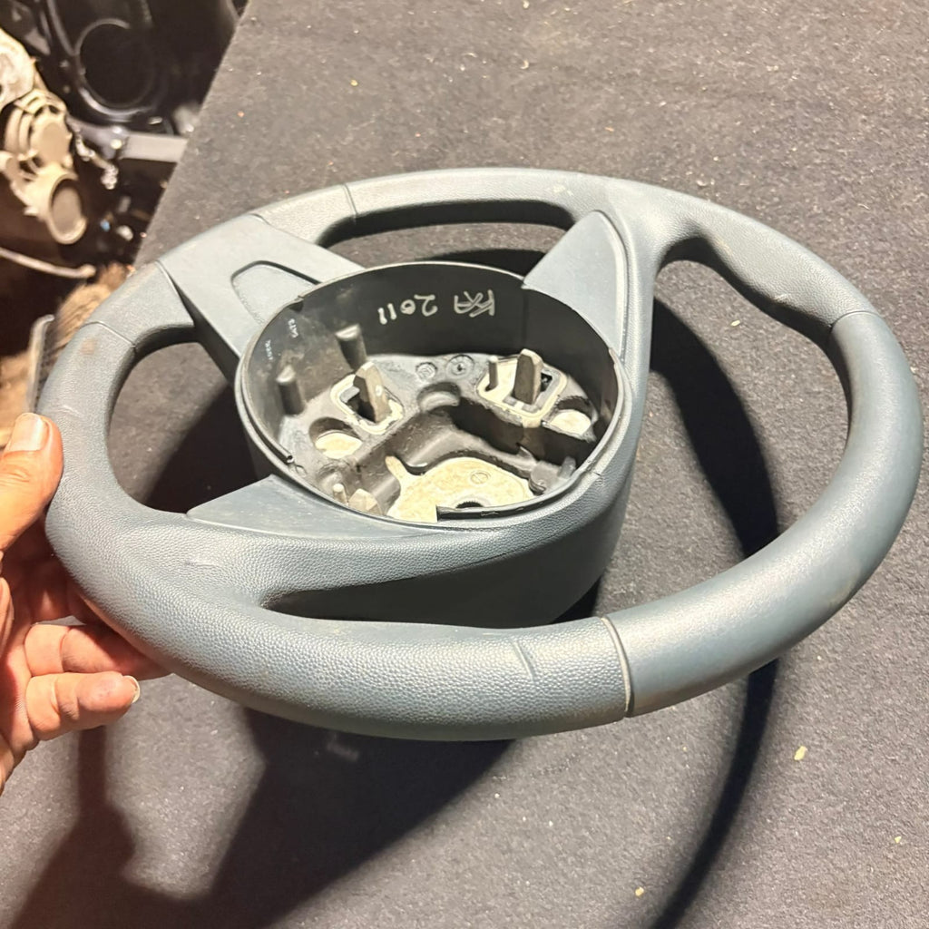 FORD KA MK2 (RU8) 2008-2016 3-DOOR 3-SPOKE STEERING WHEEL TRW 61990120A 1567626