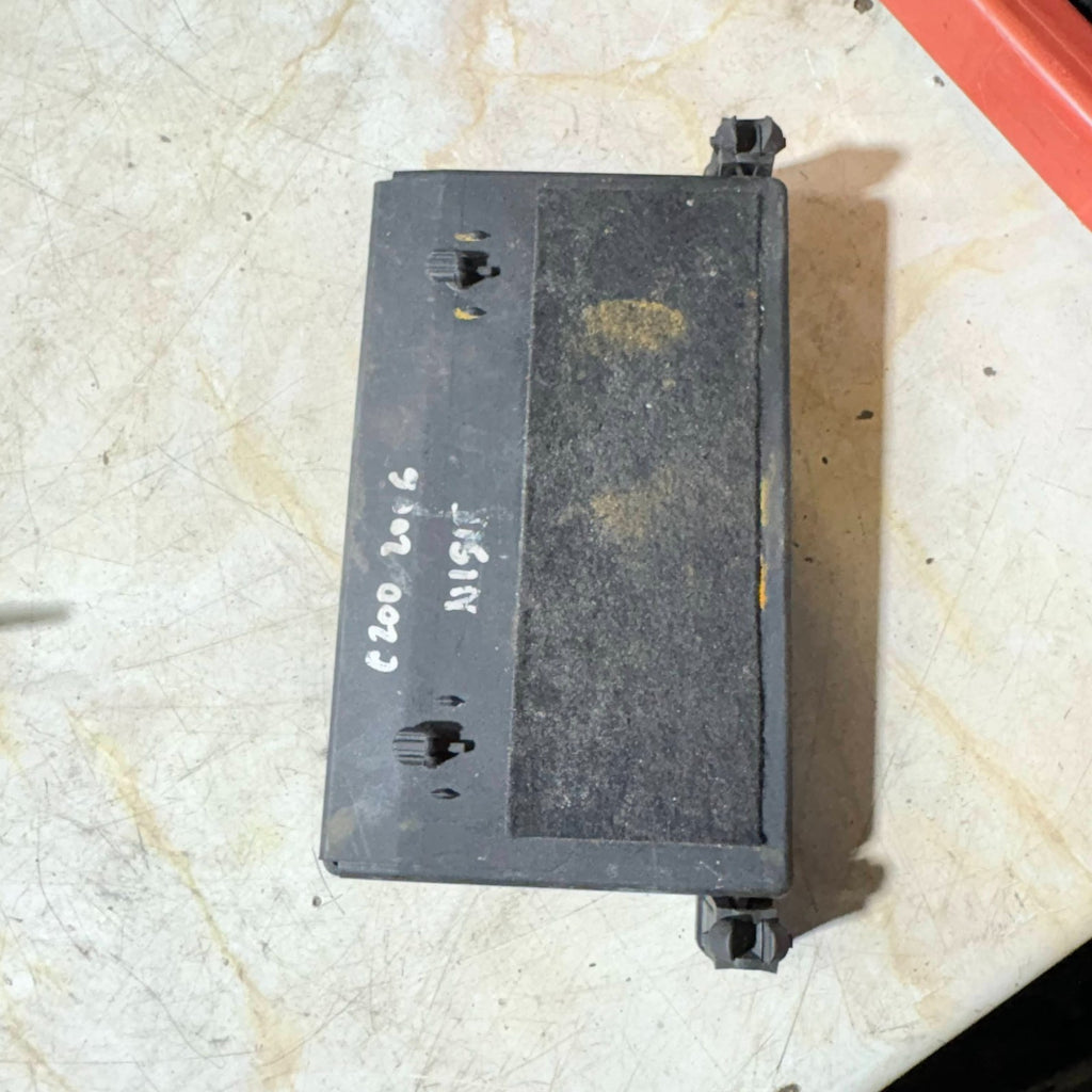 MERCEDES C CLASS C200 LEFT FRONT DOOR CONTROL MODULE A 203 820 15 85