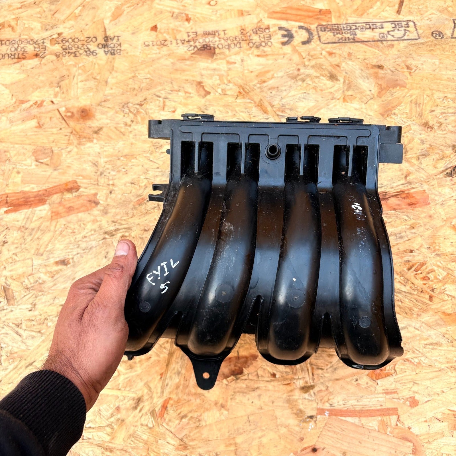 Nissan Note E11 1.4 CR14DE Petrol Air Intake Manifold 2006-2013