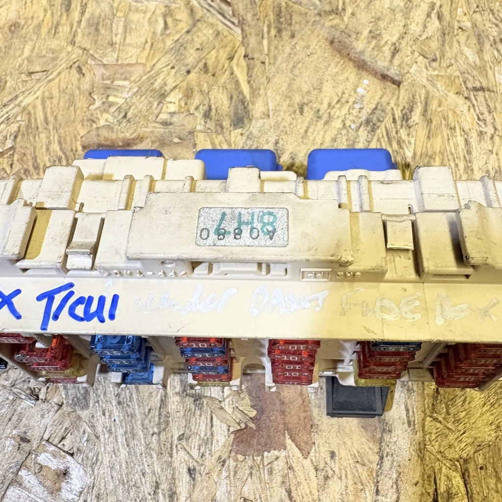Nissan Xtrail 2001-2007 Under Dash Fuse Box
