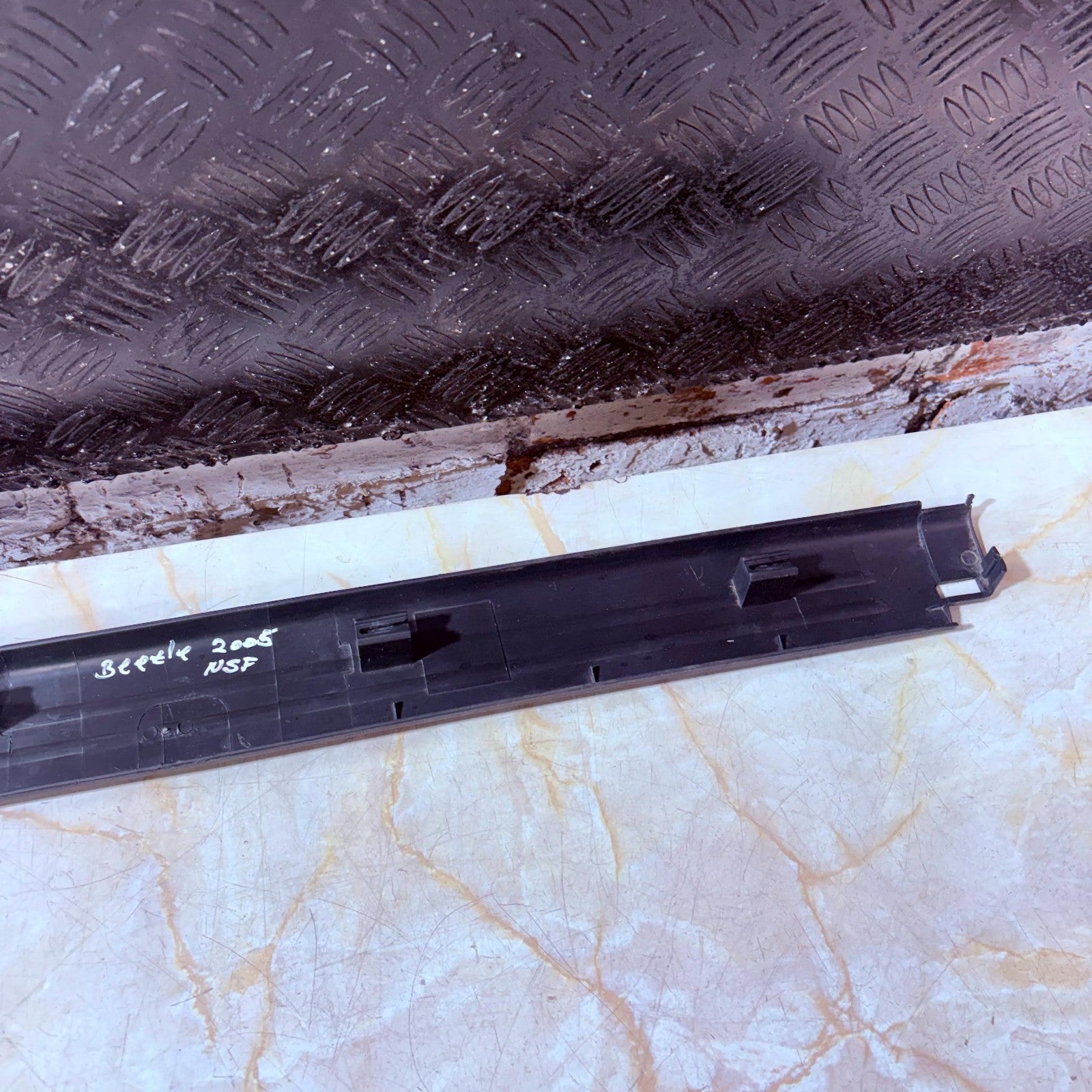 VW New Beetle 1998-2010 Front Left Door Sill Scuff Trim Panel 1C0853371A