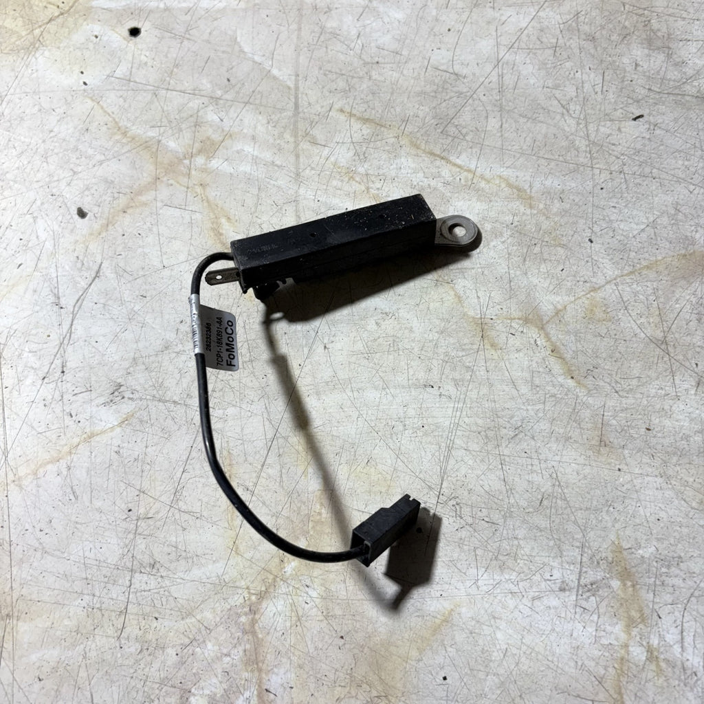 FORD FOCUS Antenna Aerial Amplifier 28232386