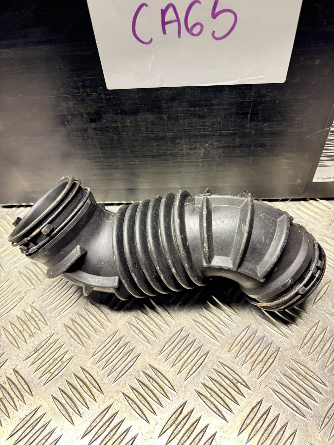 Kia Soul II PS 1.6 CVVT Air Intake Hose Pipe Tube 28140-B2000 2014-2019