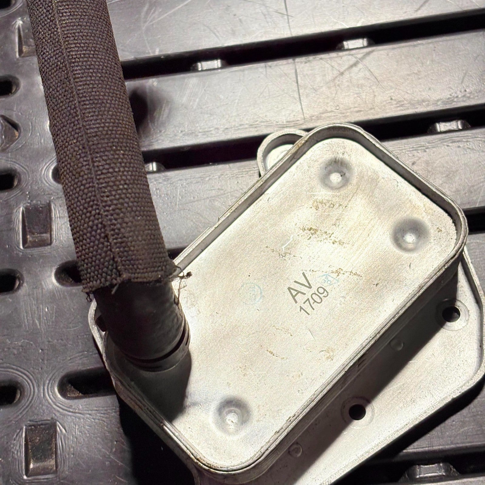 MERCEDES C CLASS C200 AV1709 OIL COOLER