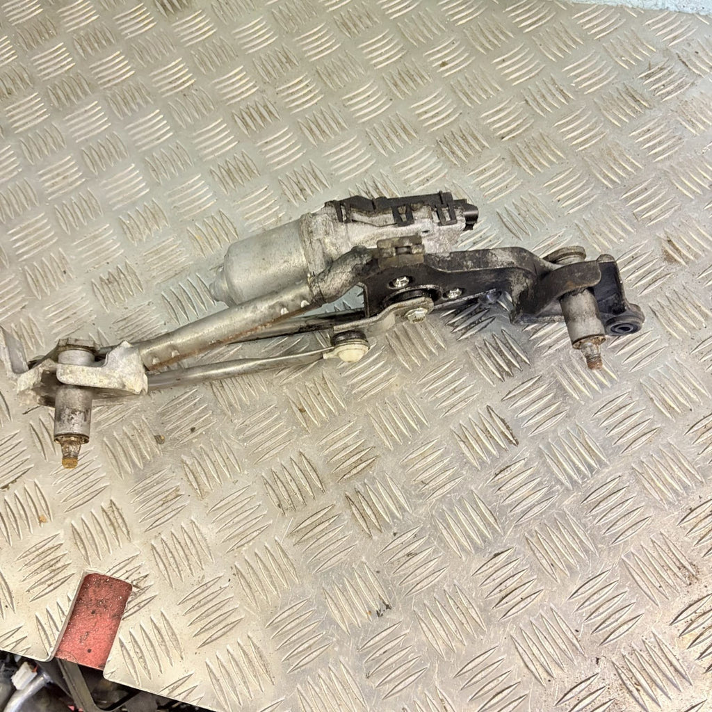 2010 Suzuki SX4 Front Wiper Motor & Linkage 38110-79J10 159300-0840