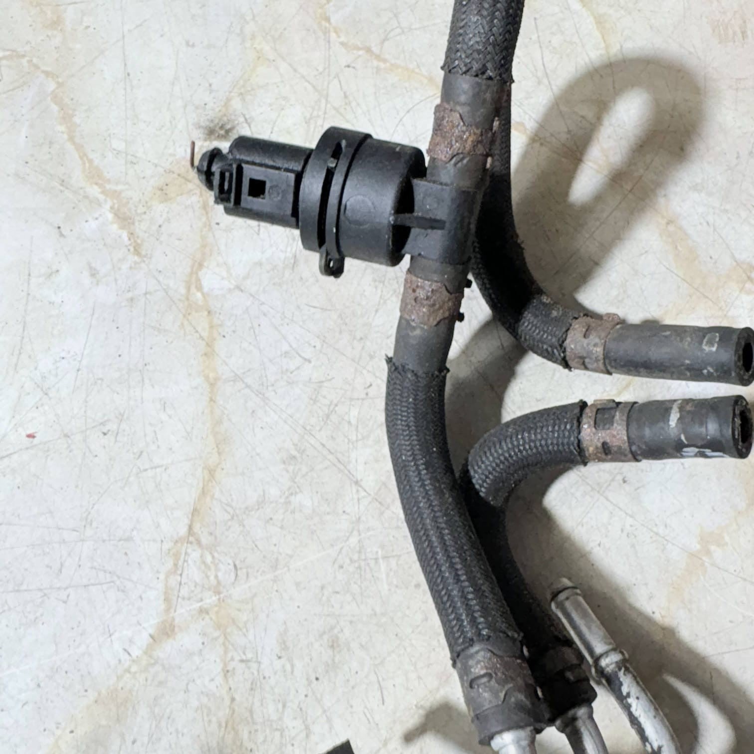 Toyota Yaris 2008 Fuel Pipe Lines Assembly with Sensor (VRS-2008)