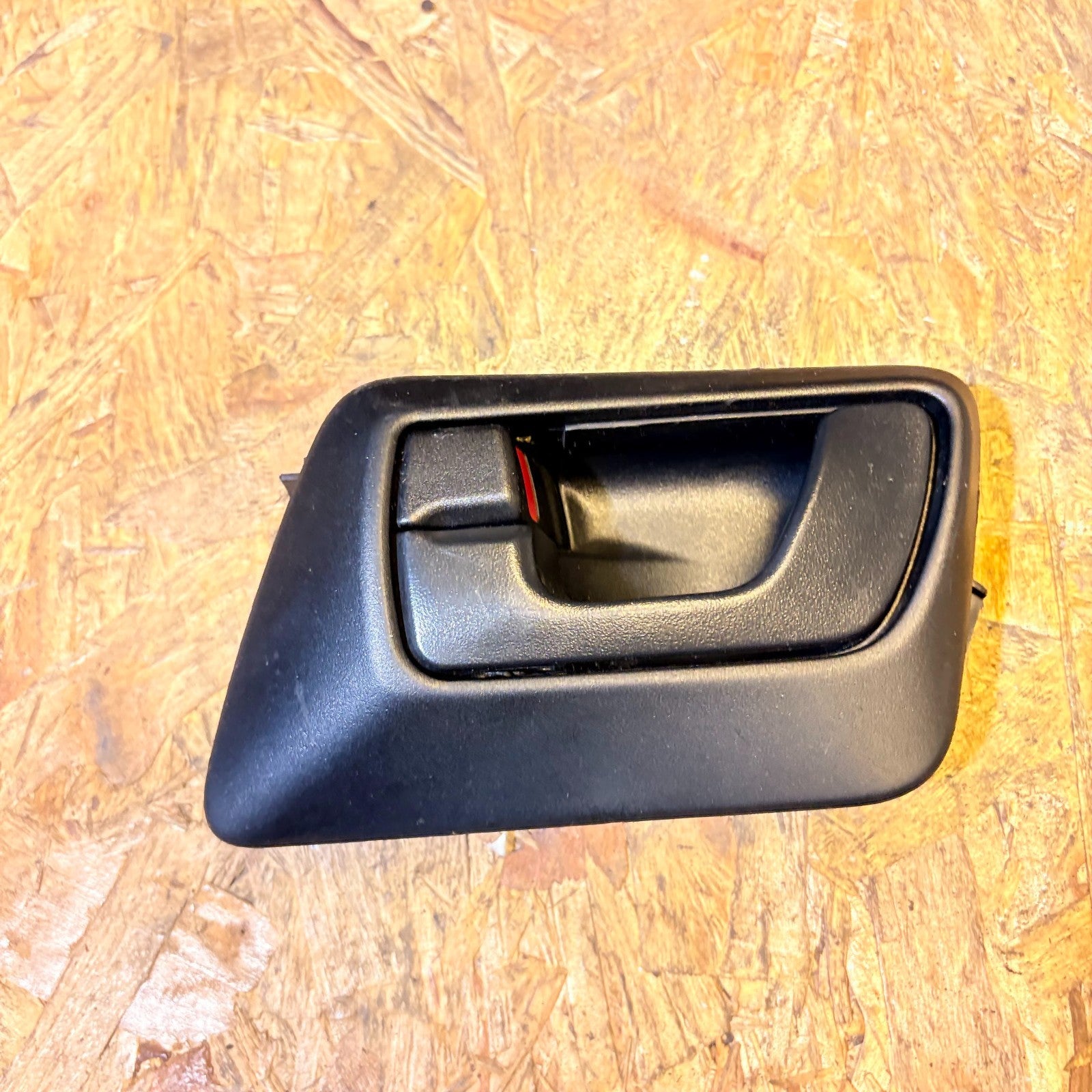 MITSUBISHI SHOGUN 2000-2005 INTERIOR DOOR HANDLE REAR LEFT SIDE MR393471 Inner