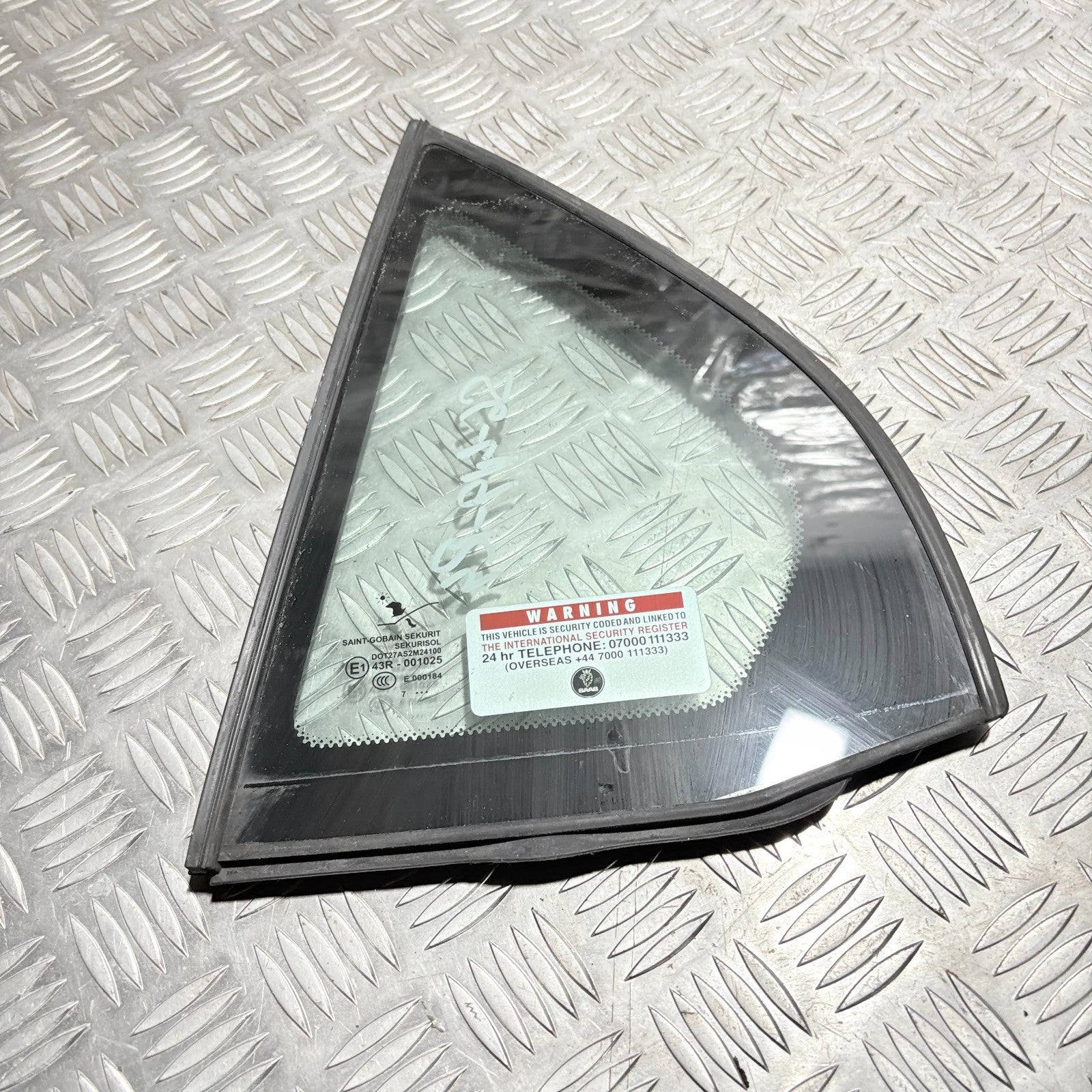 SAAB 2008 LEFT REAR PASSENGER NEARSIDE QUARTER WINDOW