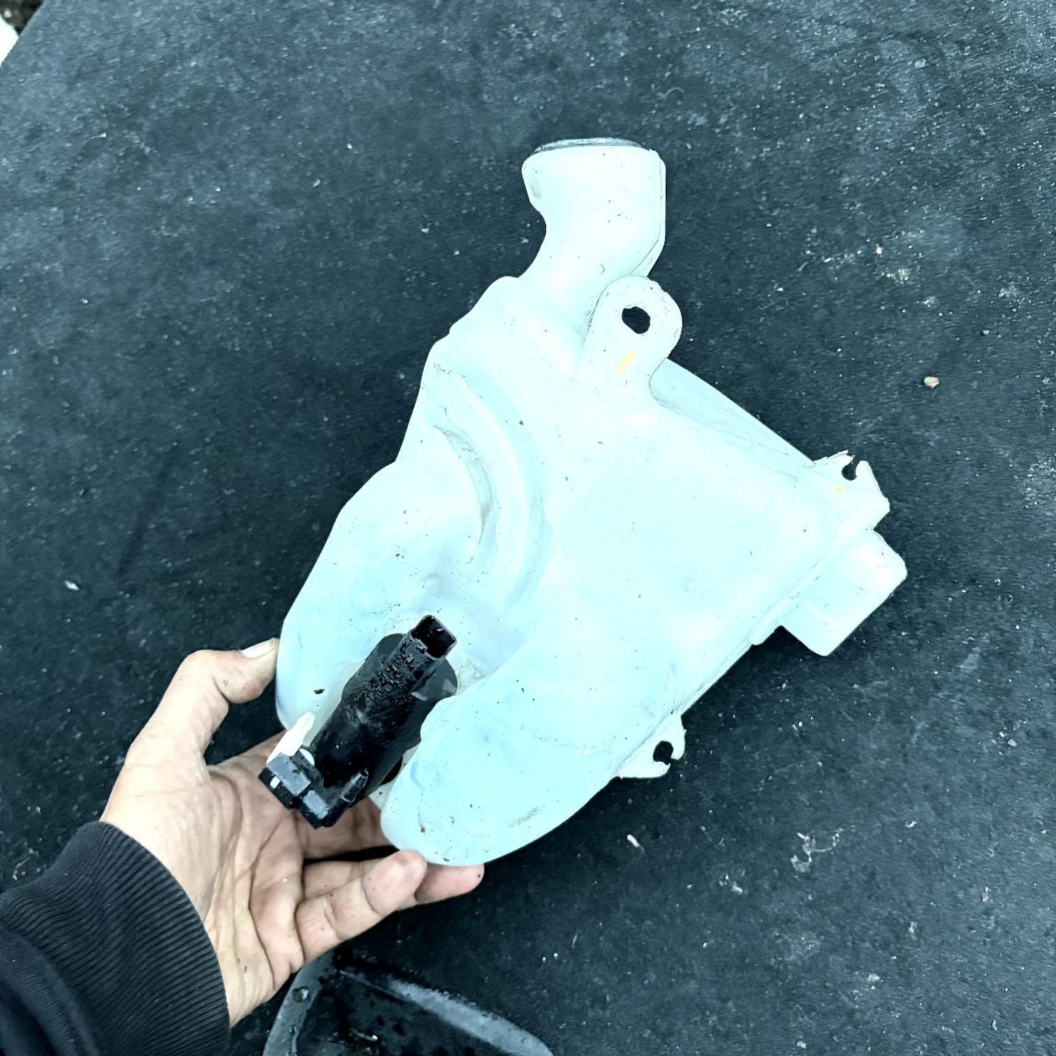 MK2 Citroen C3 2011 Windscreen Washer Bottle Tank Reservoir 9683988680
