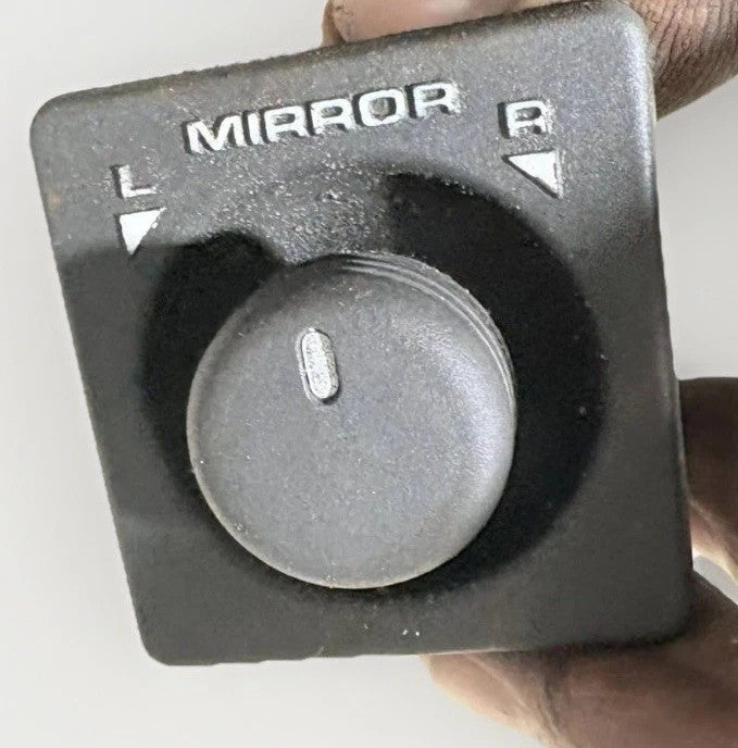 LR Discovery Mk2 Freelander FL1 Wing Mirror Control Switch NonFolding AMR2498