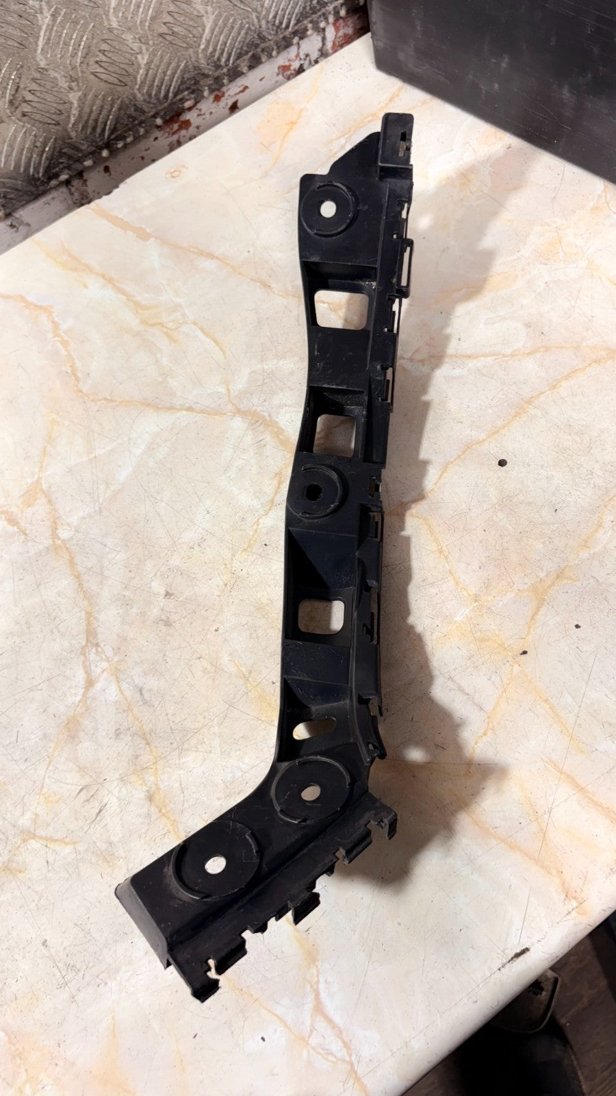 VW SCIROCCO 2001 Rear Left Bumper Bracket