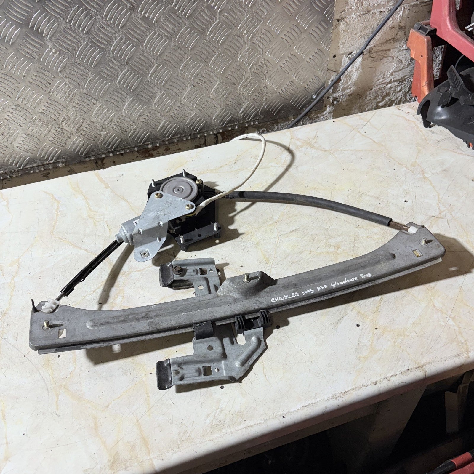 Chrysler 2001-2005 Front Passenger Nearside Door Window Regulator