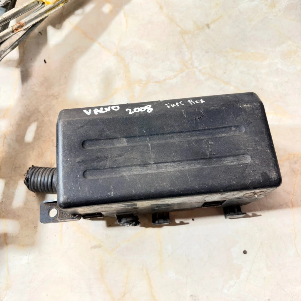 Volvo V50 MK1 Facelift 2007-2012 Engine Bay Fuse Box Module Cover Lid