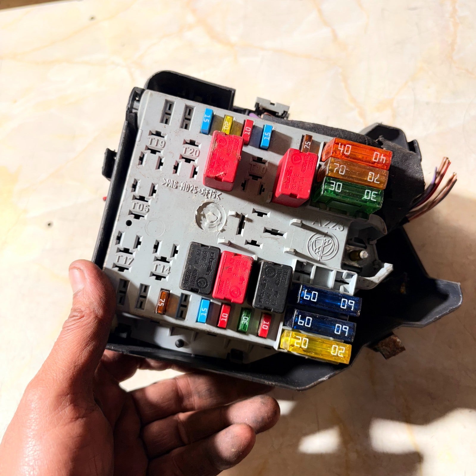2005 FIAT PUNTO FUSE BOX
