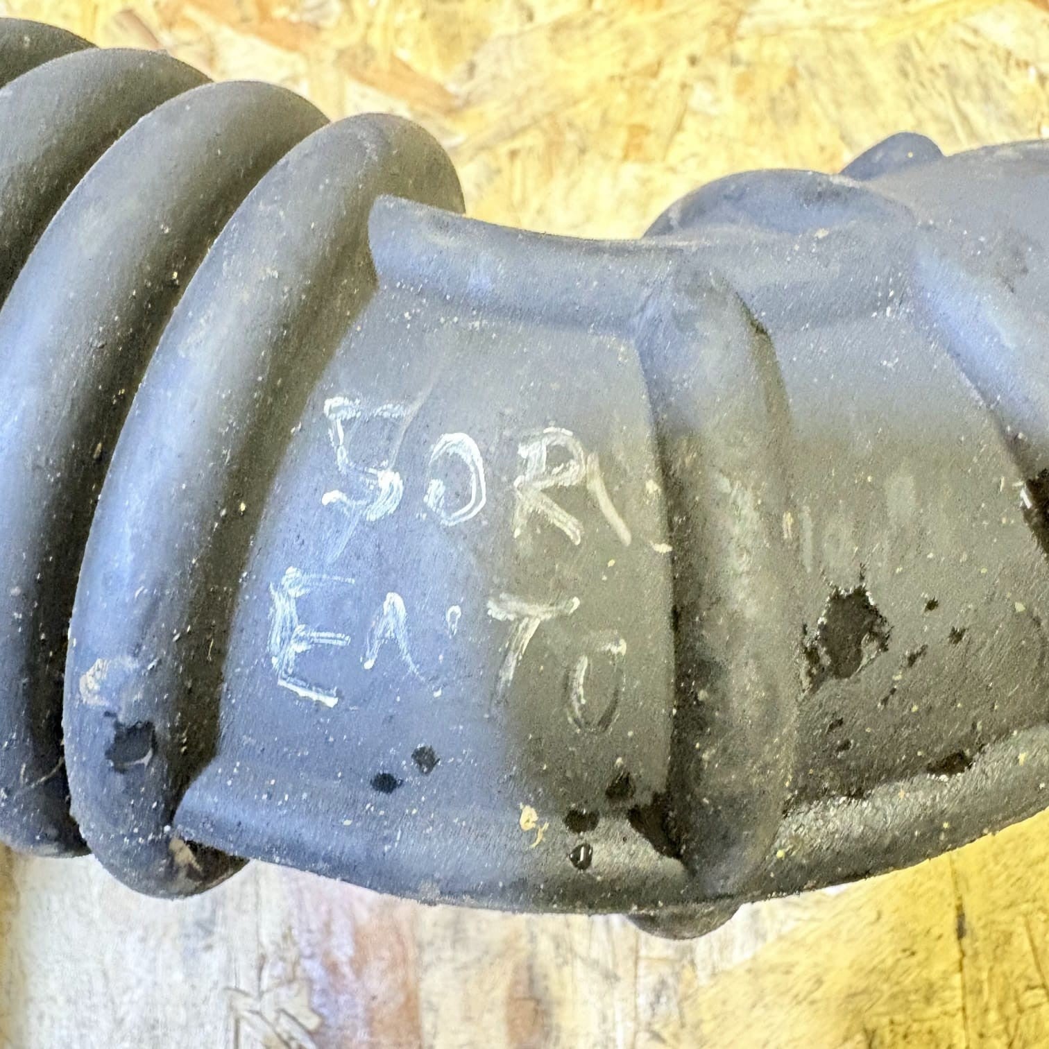 2008 KIA SORENTO I JC Intercooler Hose Pipe281303E710 267424A410 2.50 27001611