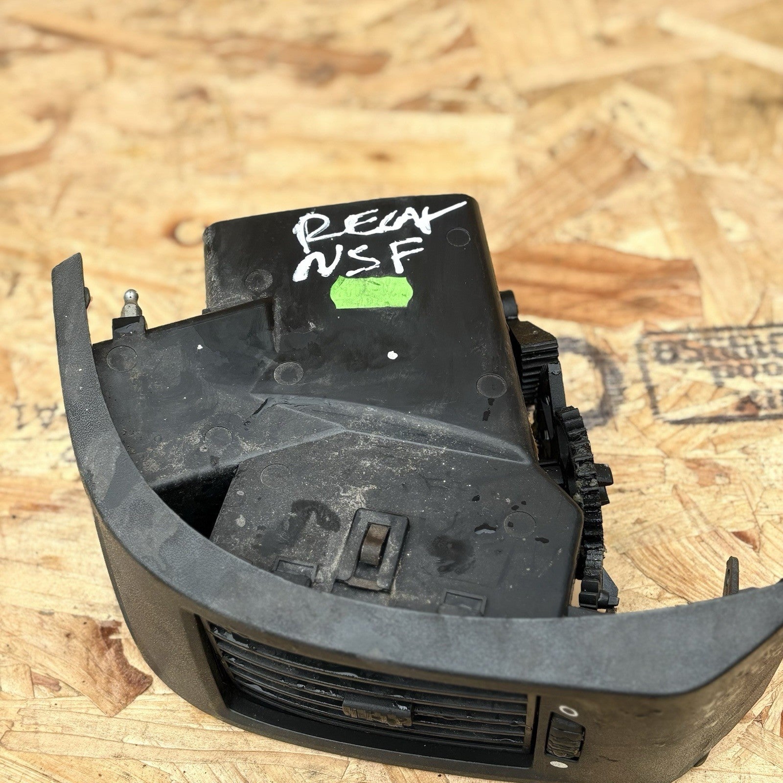 Peugeot Boxer Relay MK3 2020 N/S passenger left front dash Air vent 385823