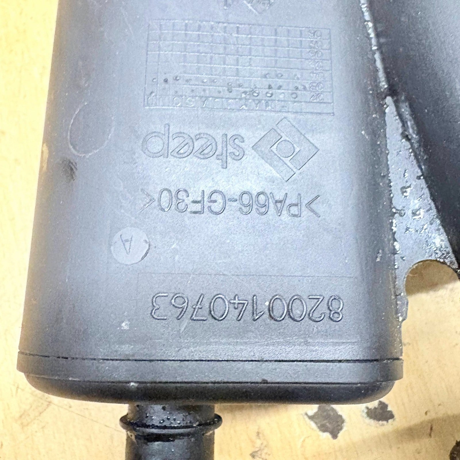 2001-2006 VAUXHALL VIVARO RENAULT TRAFIC 1.9 DCI OIL BREATHER SEPERATOR VALVE
