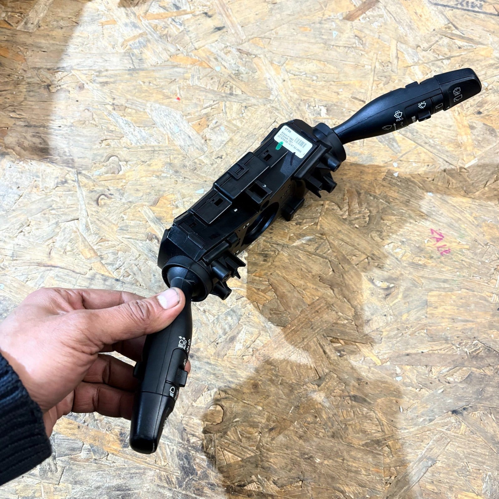 Kia Sportage Mk4 QL 2016-2021 Indicator Wiper Combination Stalk 93404-F1960