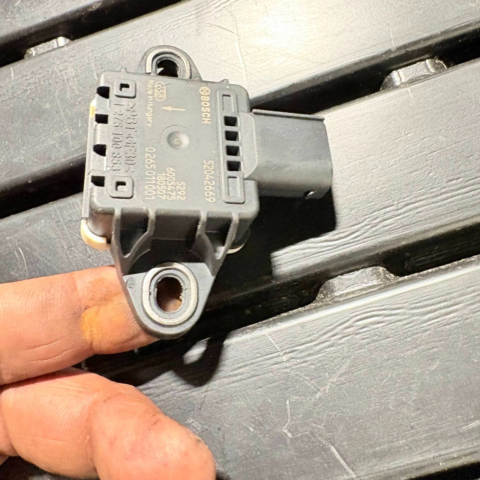 Fiat 500 207-2024 ESP acceleration yaw rate sensor 52042669