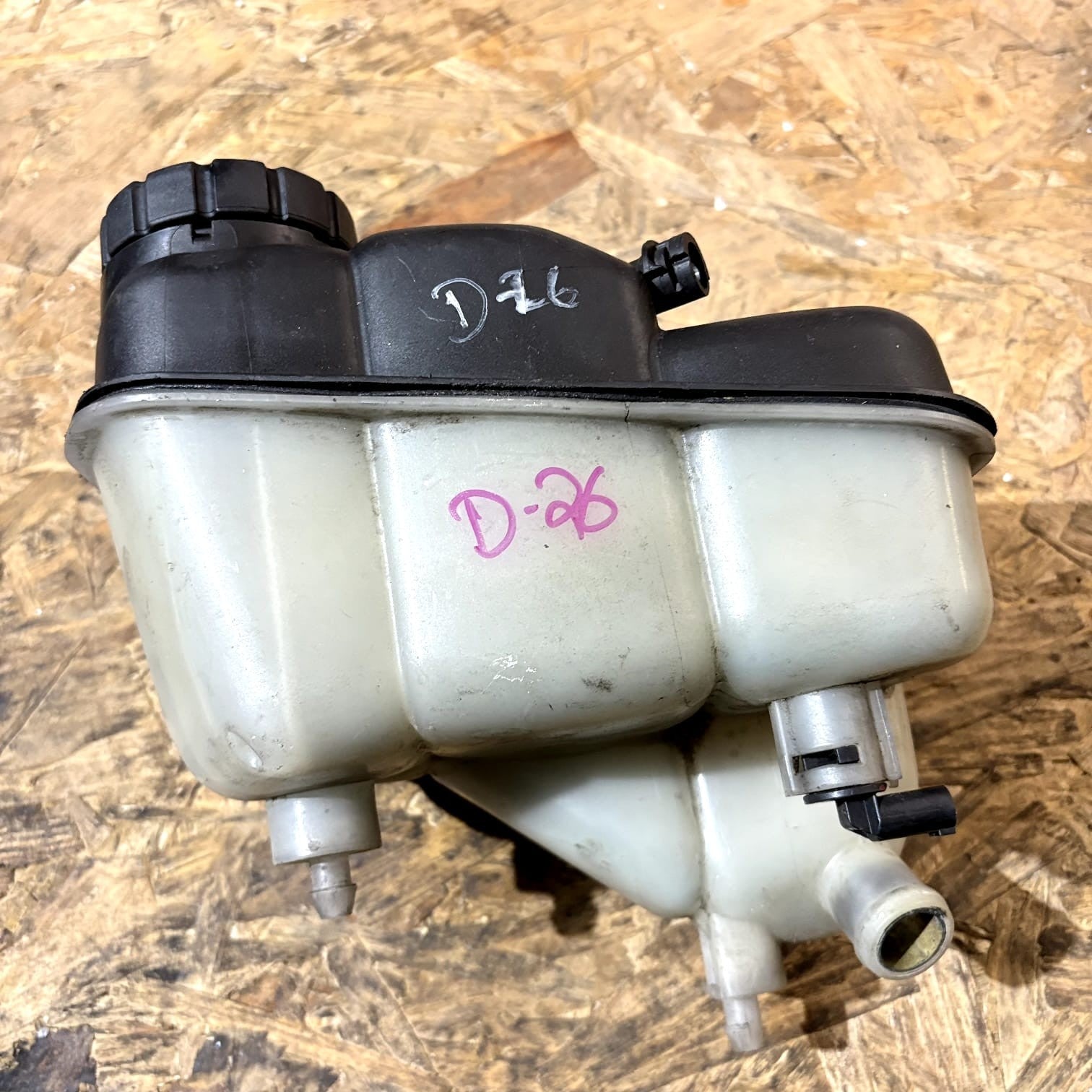 MERCEDES-BENZ E CLS Class W211 W219 Coolant Expansion Tank A2115000049 2006
