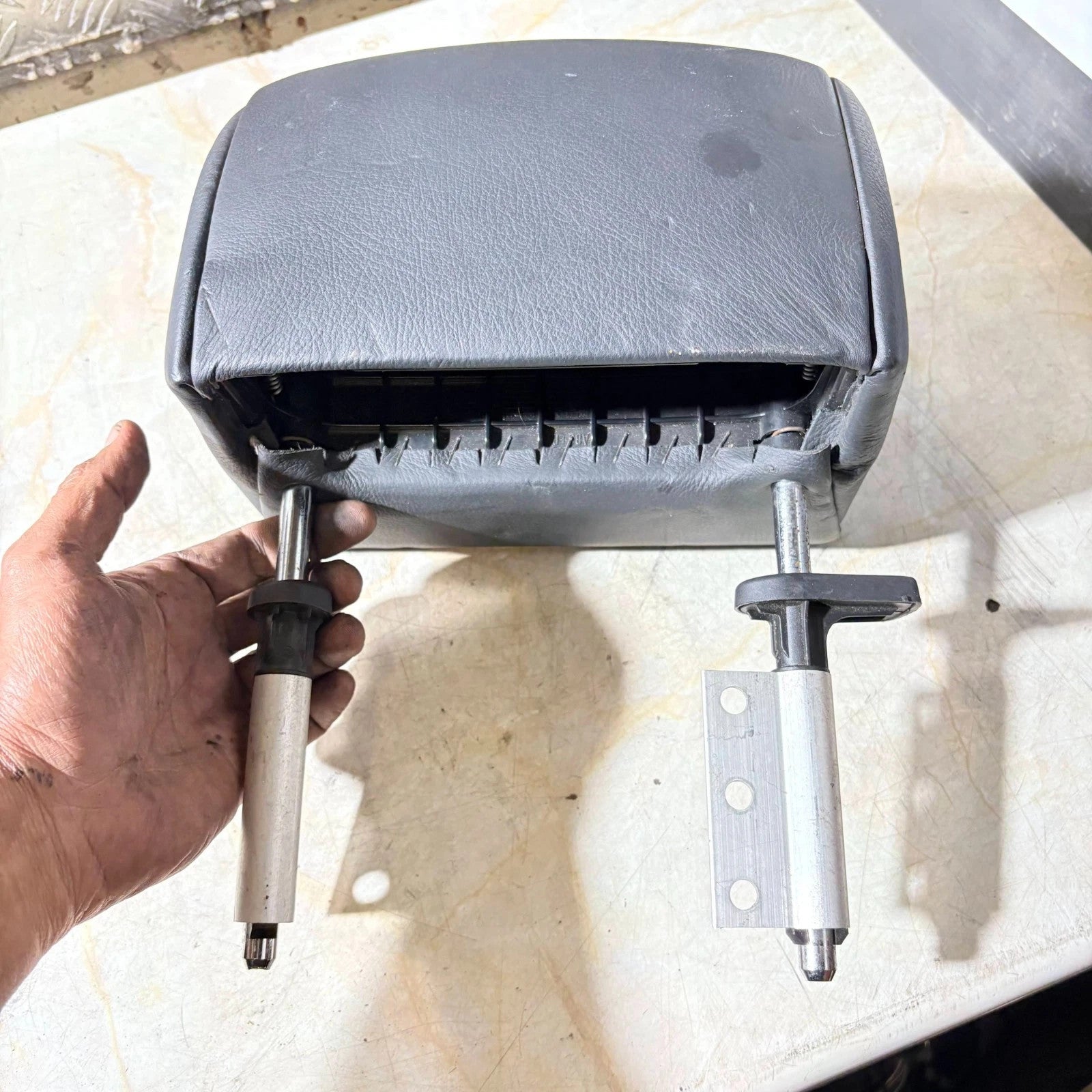 Bmw 320Ci Left Passenger Nearside Rear Headrest Head Rest