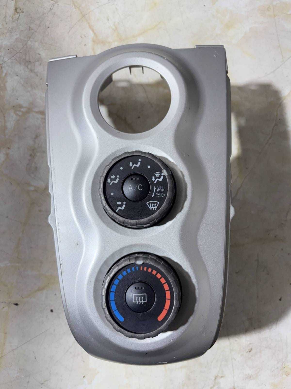 Toyota Yaris Mk2 XP90 2005-2008 Heater A/C Control Panel 2 Dial 55406-0D190