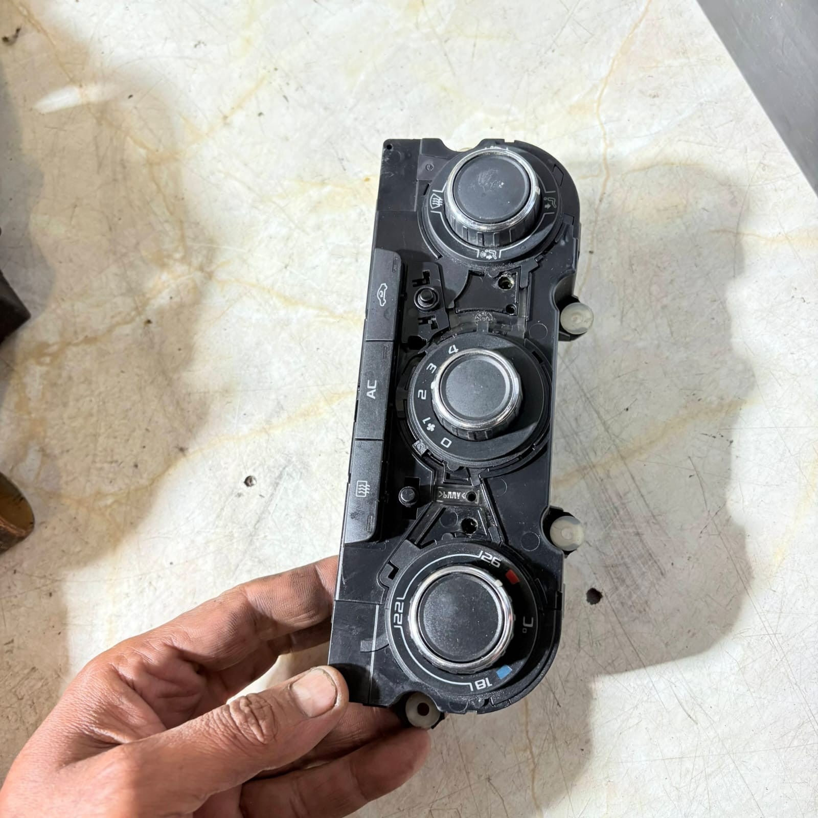 2009 SKODA OCTAVIA MK2 CLIMATE CONTROL MODULE K0045HB009752
