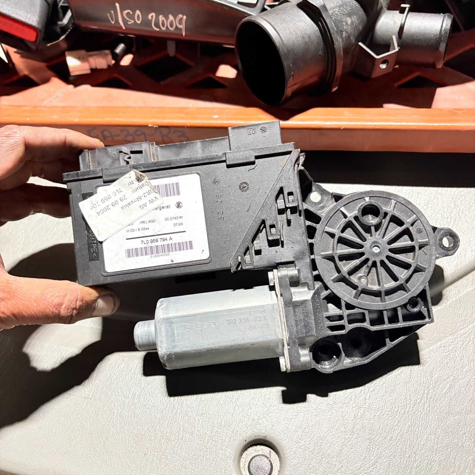 102 238-xxx Window Motor Rear Right Driver Side for Porsche 2004