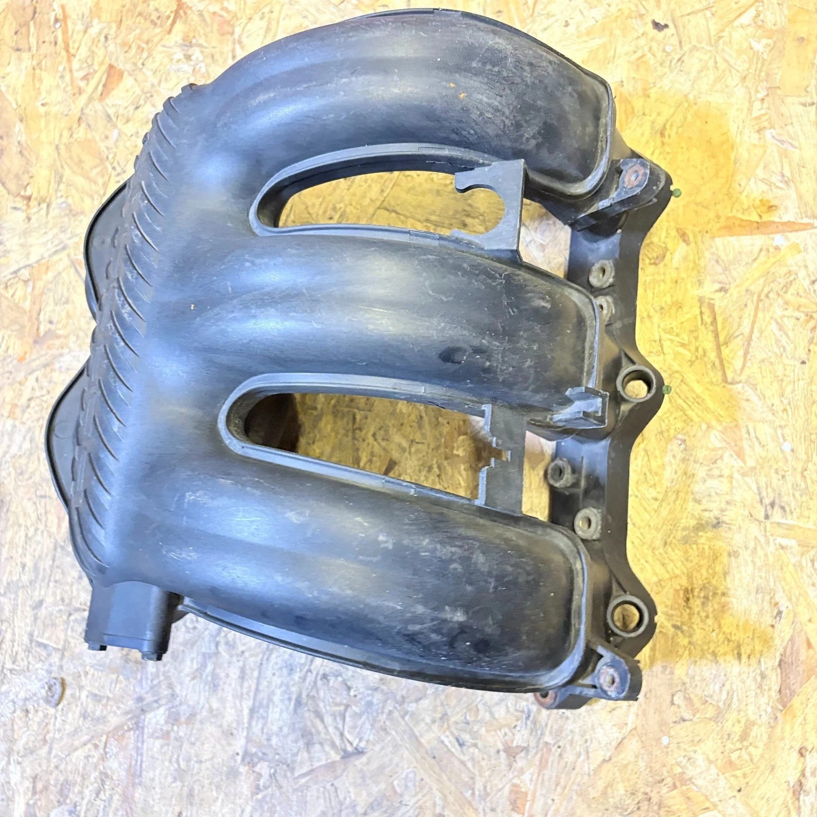 Porsche Boxster Intake Manifold / Intake Distributor 99611004501 Fits 986 2.7