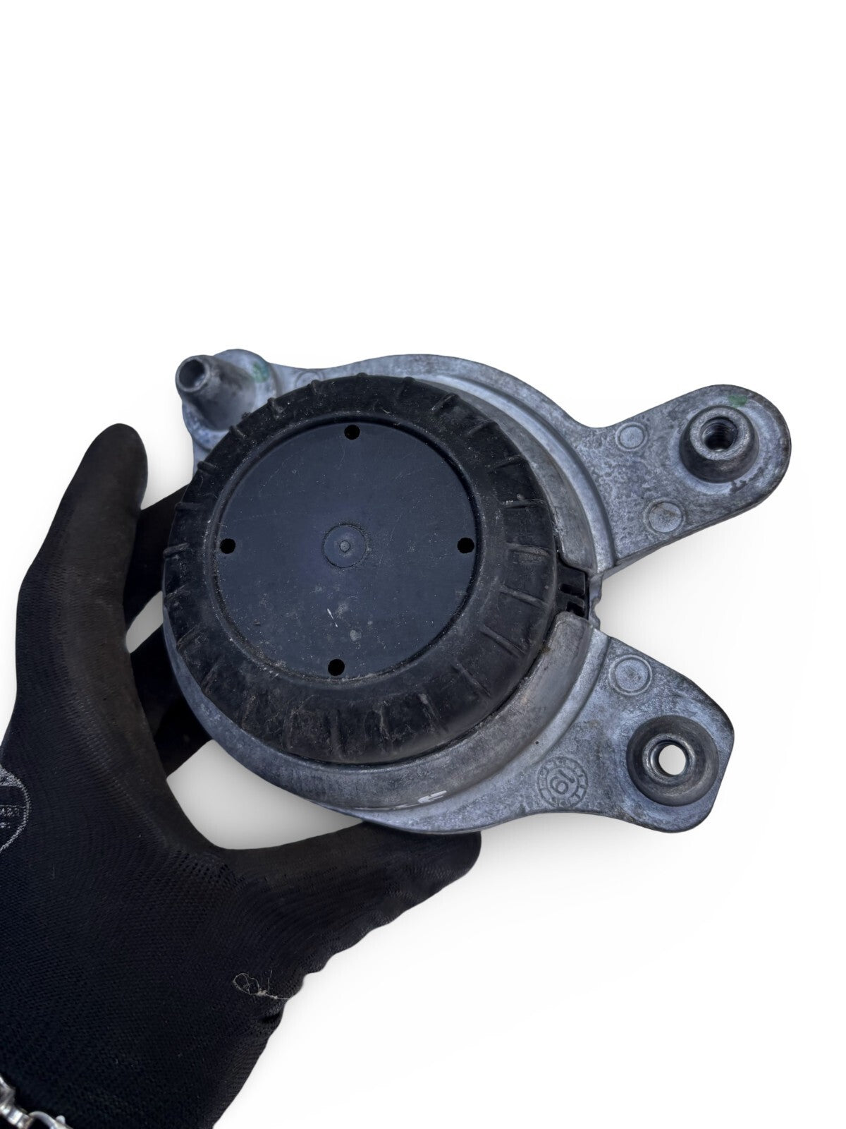 Mercedes E Class A238 Right Engine Mount A2132403500 11/3/25 E4A2