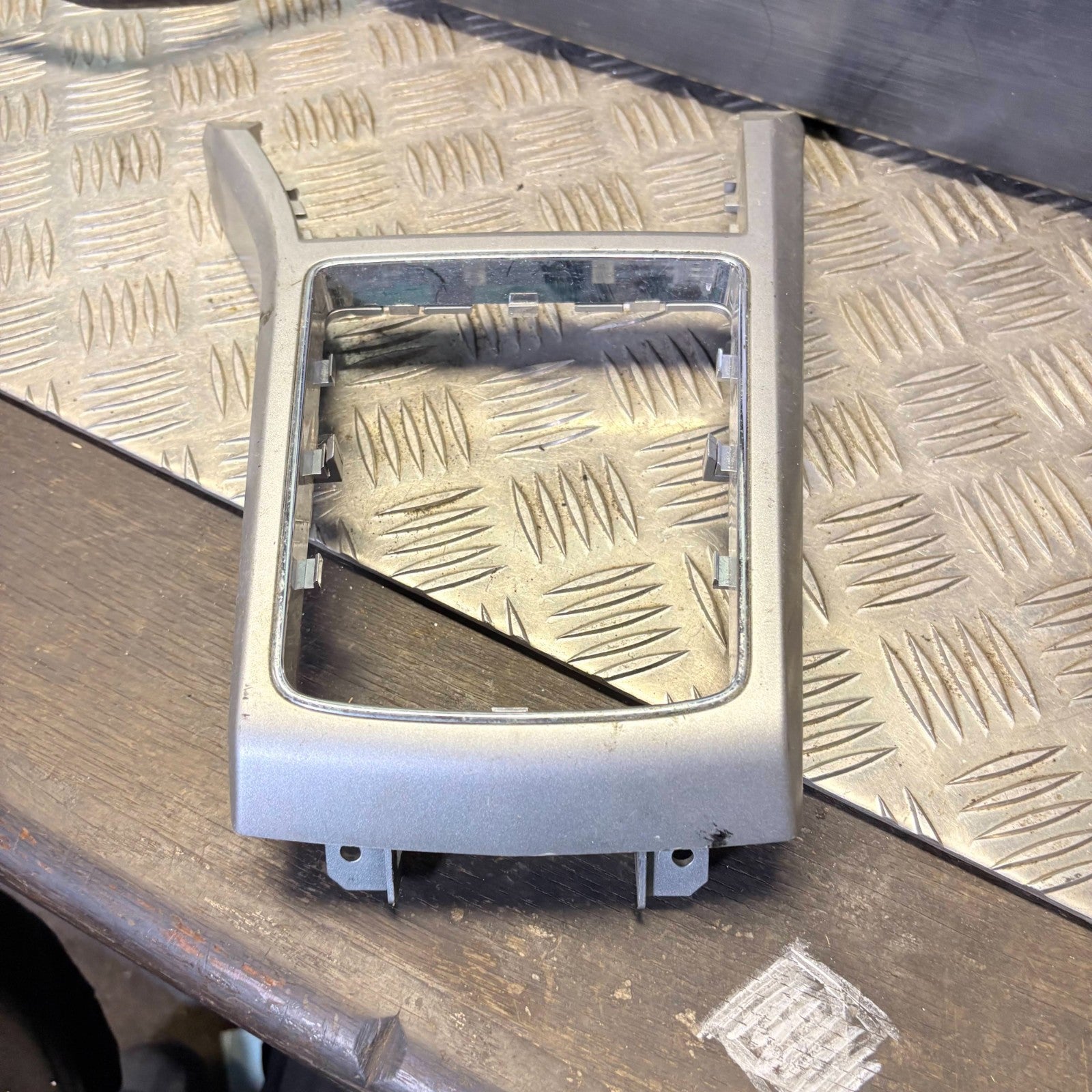 Vauxhall Astra H Mk5 2004-2010 RHD Console Surround Trim Silver 13116935