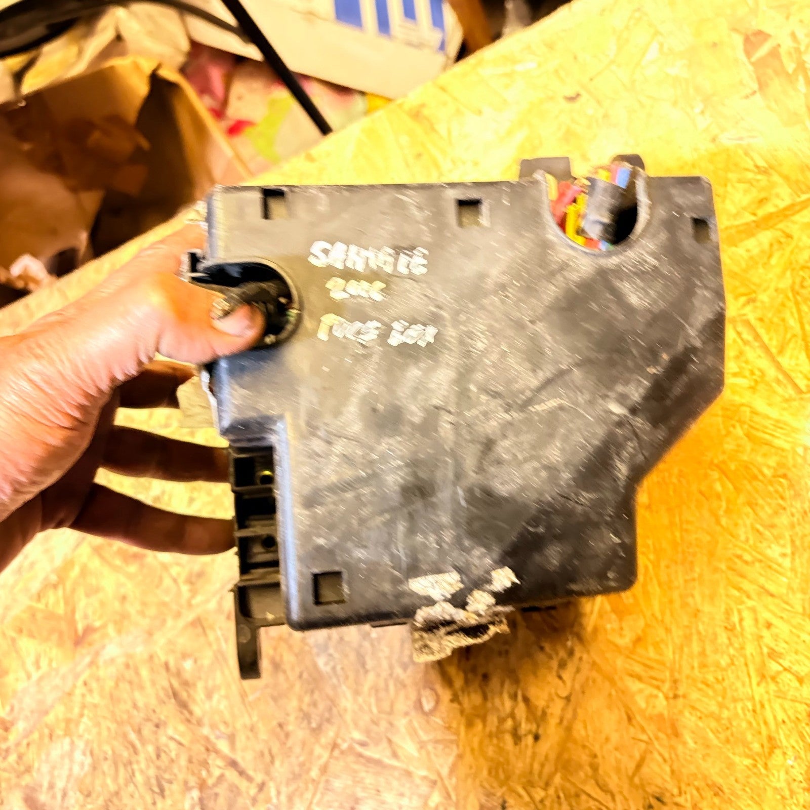 HYUNDAI SANTA FE 2006-2012 FUSEBOX