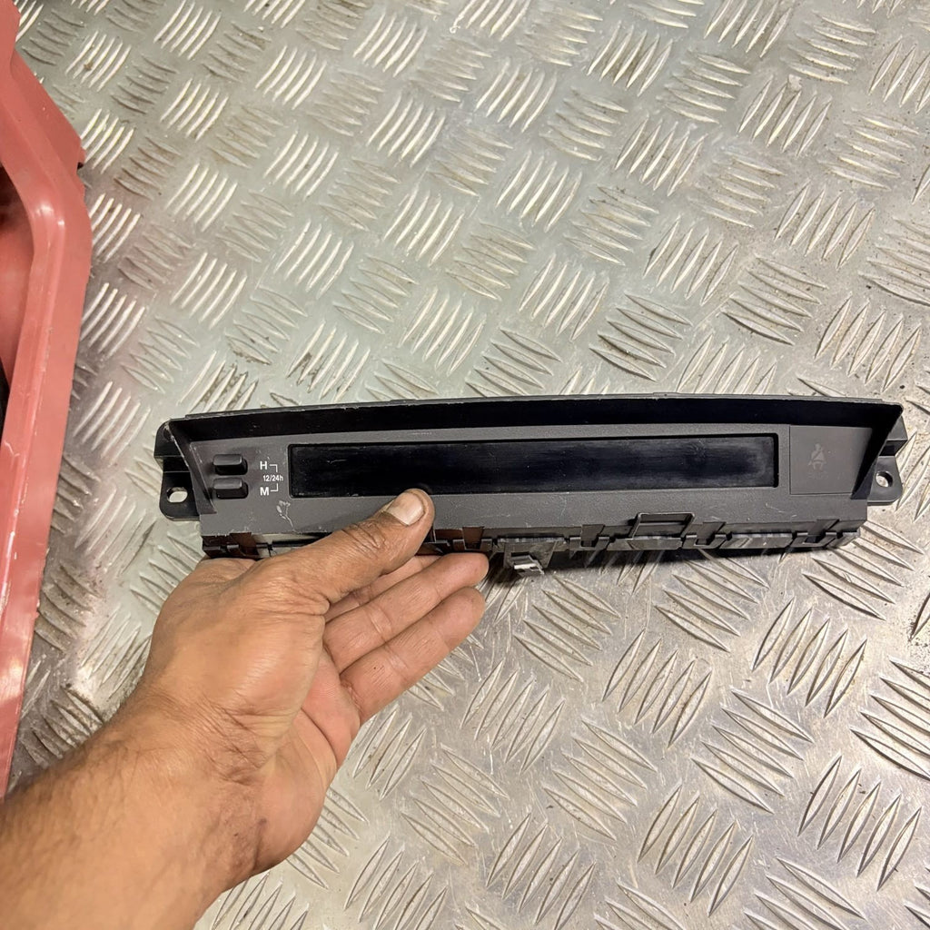 Mazda 6 GH MK2 2.2 Diesel Info Dashboard Display Screen GDK4611J0