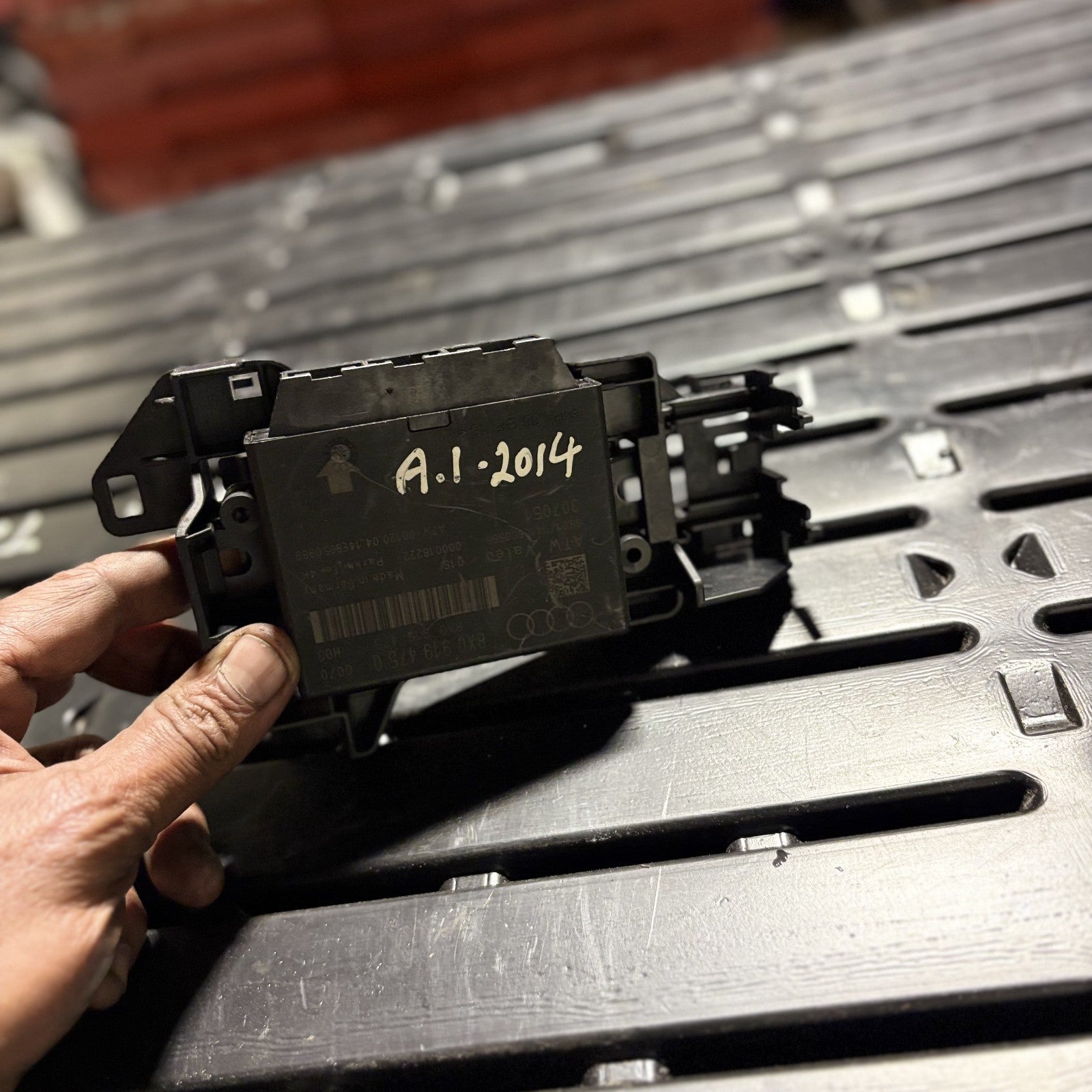 AUDI A1 2010-2018 PDC PARKING DISTANCE CONTROL MODULE 8X09194750