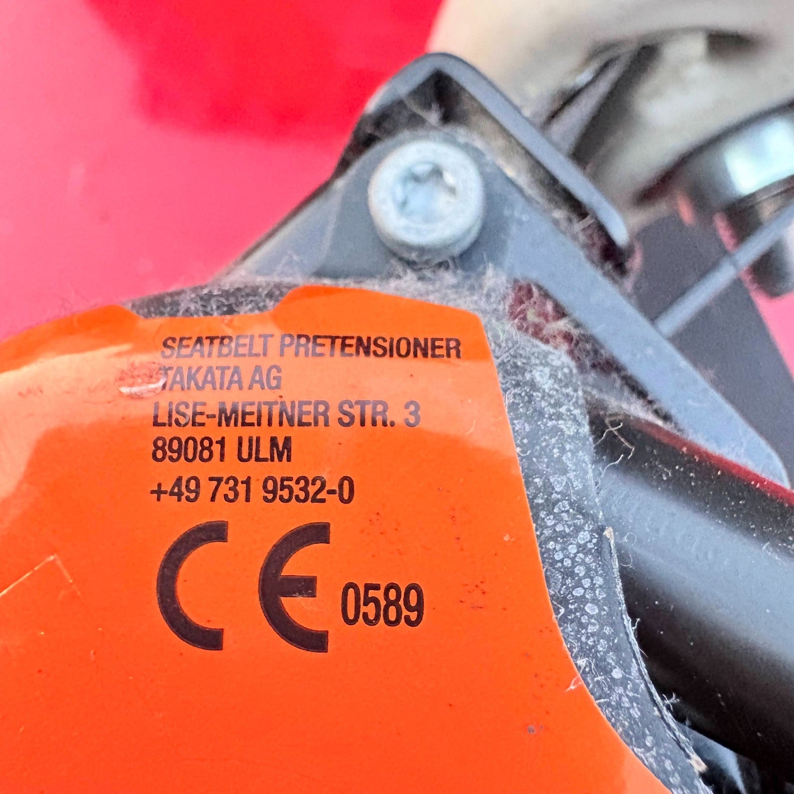 Nissan Navara 2015-Seatbelt