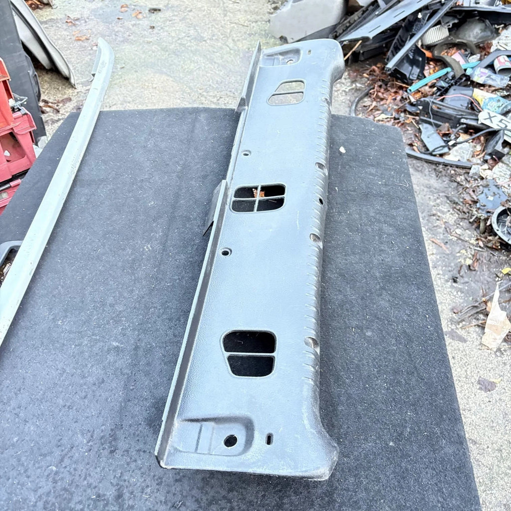 Renault Clio Mk2 Inner Tailgate Loading Trim / Boot Lip Plastic Trim