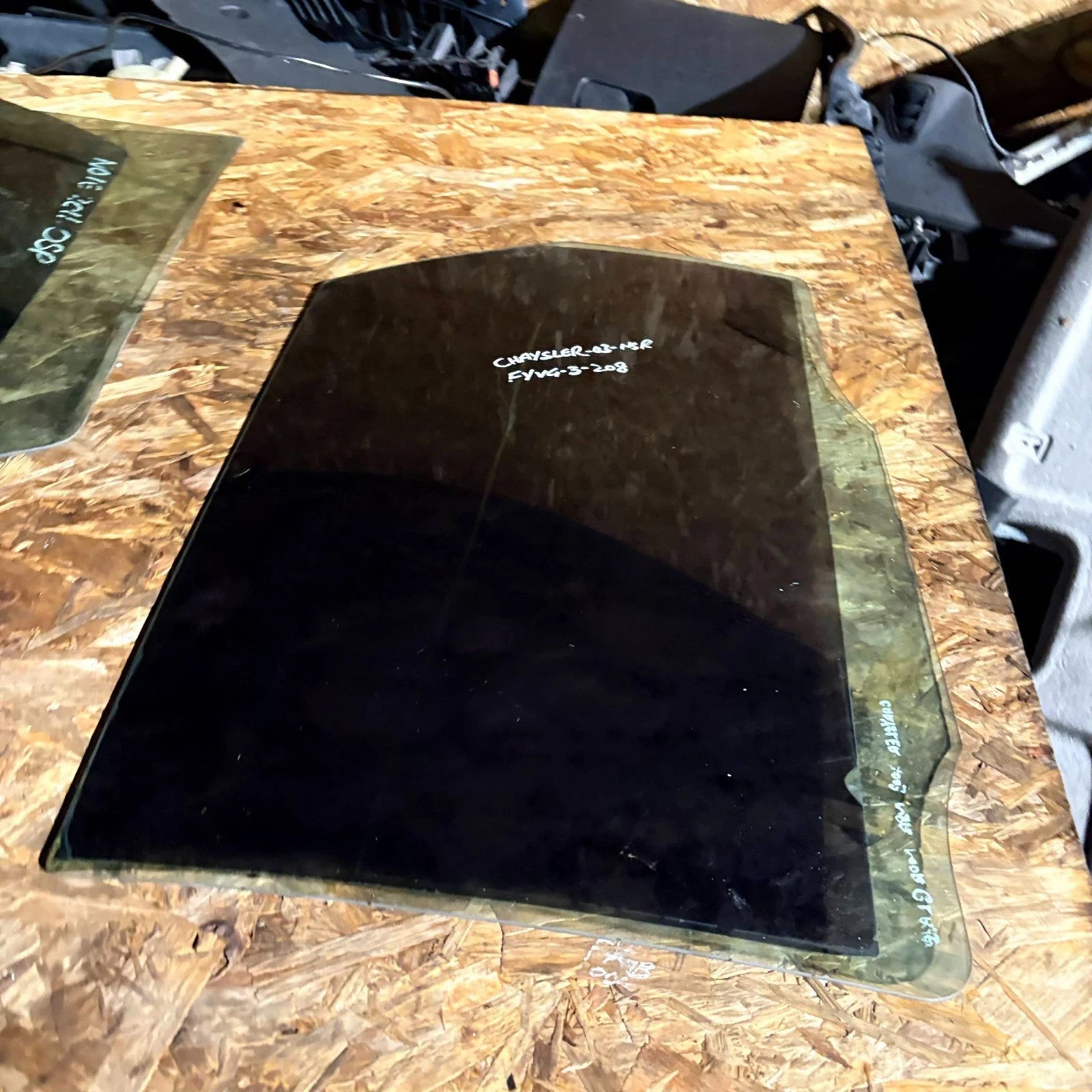 Door-Drop Glass REAR LEFT for Chrysler PT Cruiser 2003